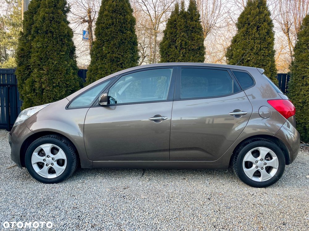 Kia Venga - 5