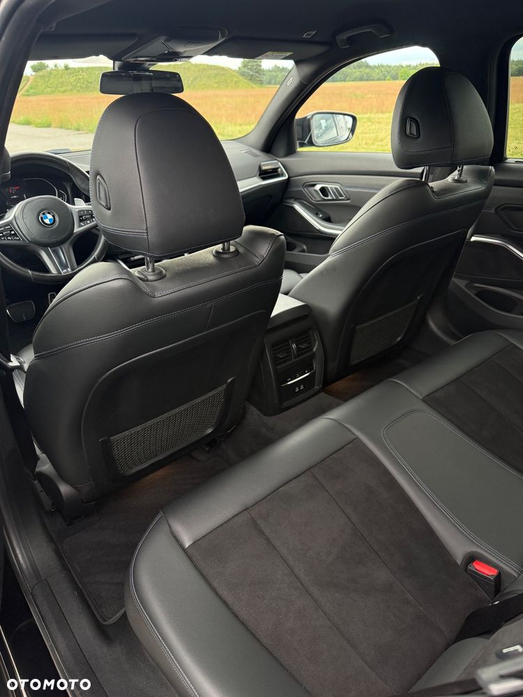 BMW Seria 3 320d M Sport Shadow sport - 15