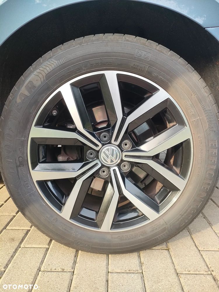 Volkswagen Passat - 19
