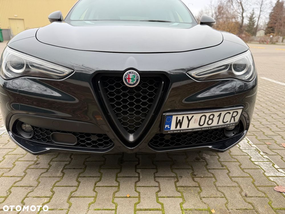 Alfa Romeo Stelvio 2.2 JTDM Executive Q4 - 28