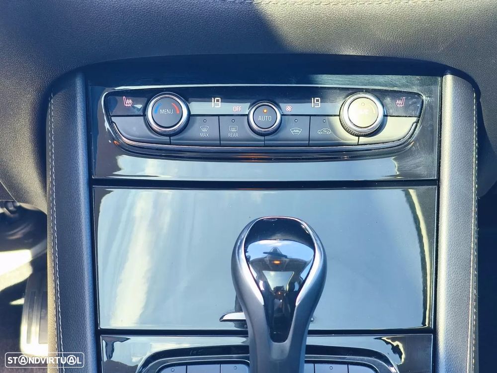 Opel Grandland X 1.2 S&S Auto Ultimate - 24