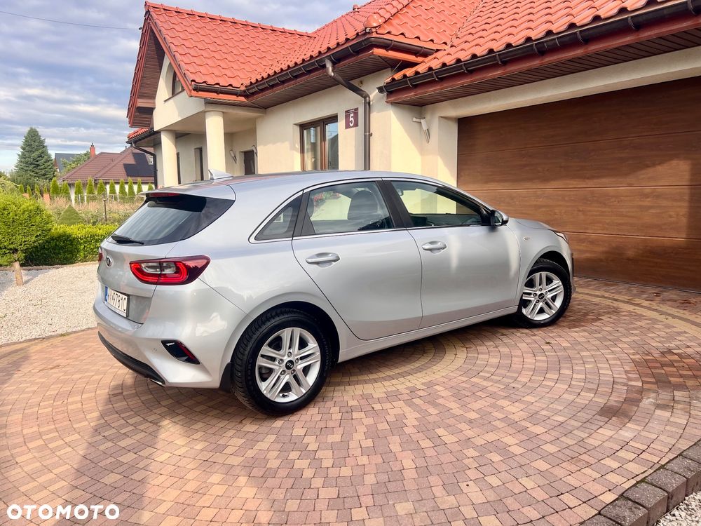 Kia Ceed 1.6 CRDi SCR L - 21
