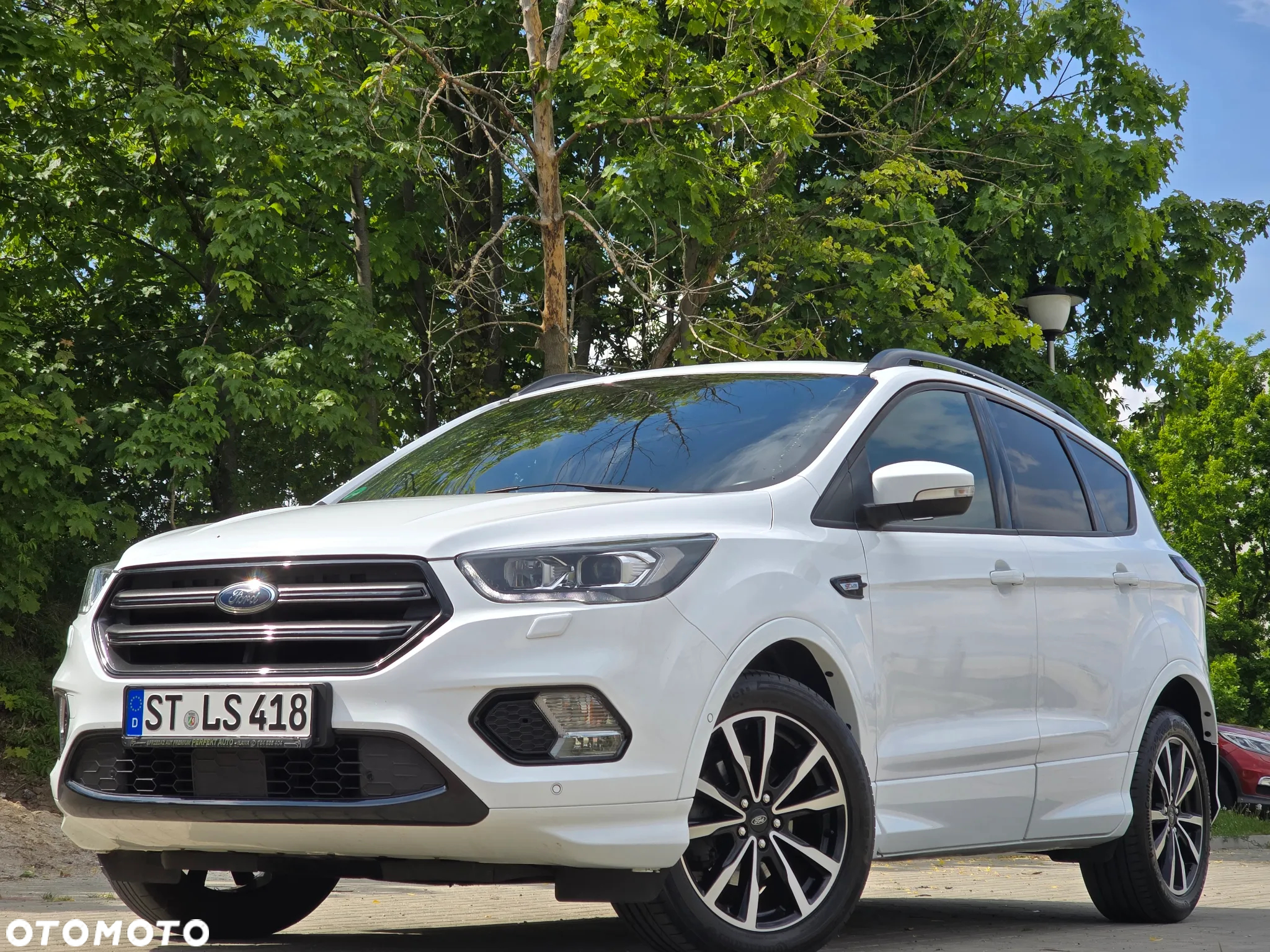 Ford Kuga 1.5 EcoBoost 2x4 ST-Line - 35