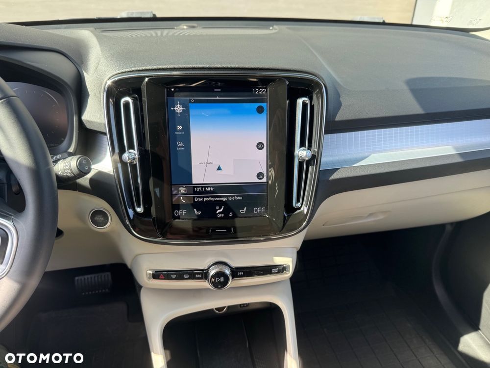 Volvo XC 40 - 29