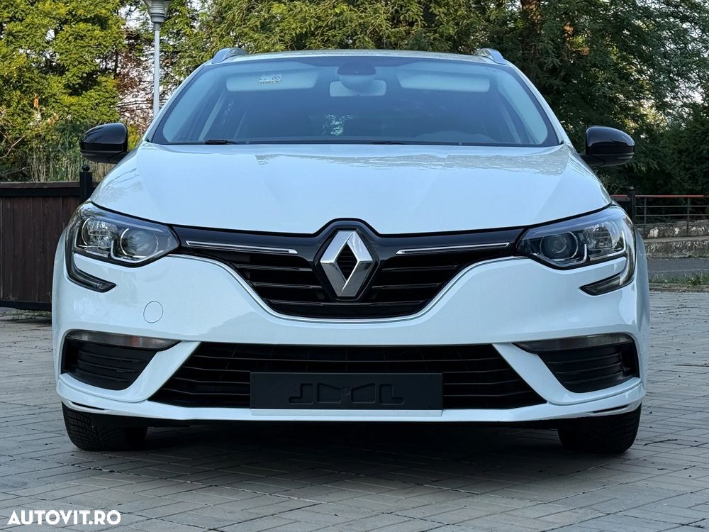 Renault Megane TCe 140 GPF EDC LIMITED - 12