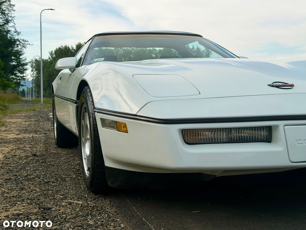 Chevrolet Corvette - 23