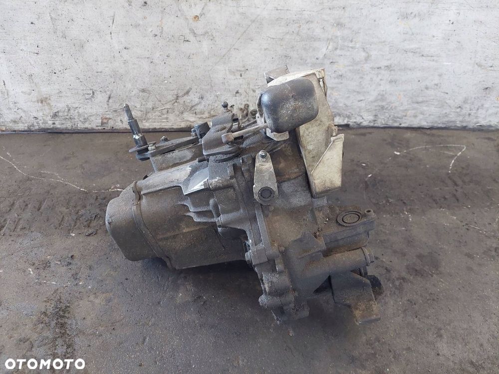 SKRZYNIA BIEGÓW USZKODZONA! WYJE PEUGEOT 307 I 1.6 16V 20CN20 - 2