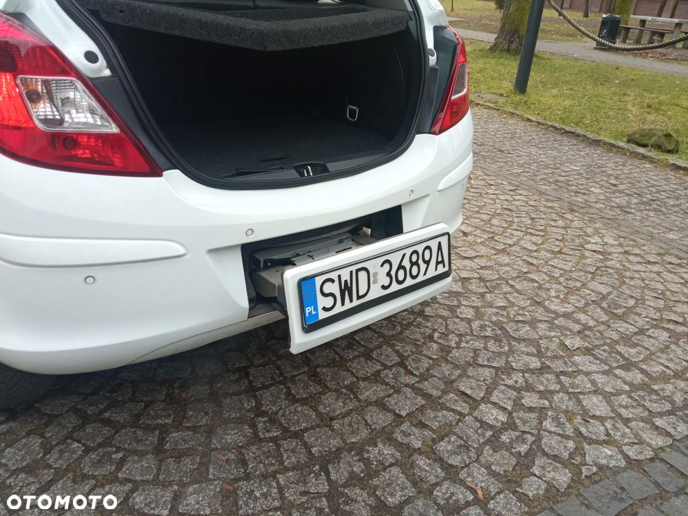 Opel Corsa 1.4 16V Energy - 9