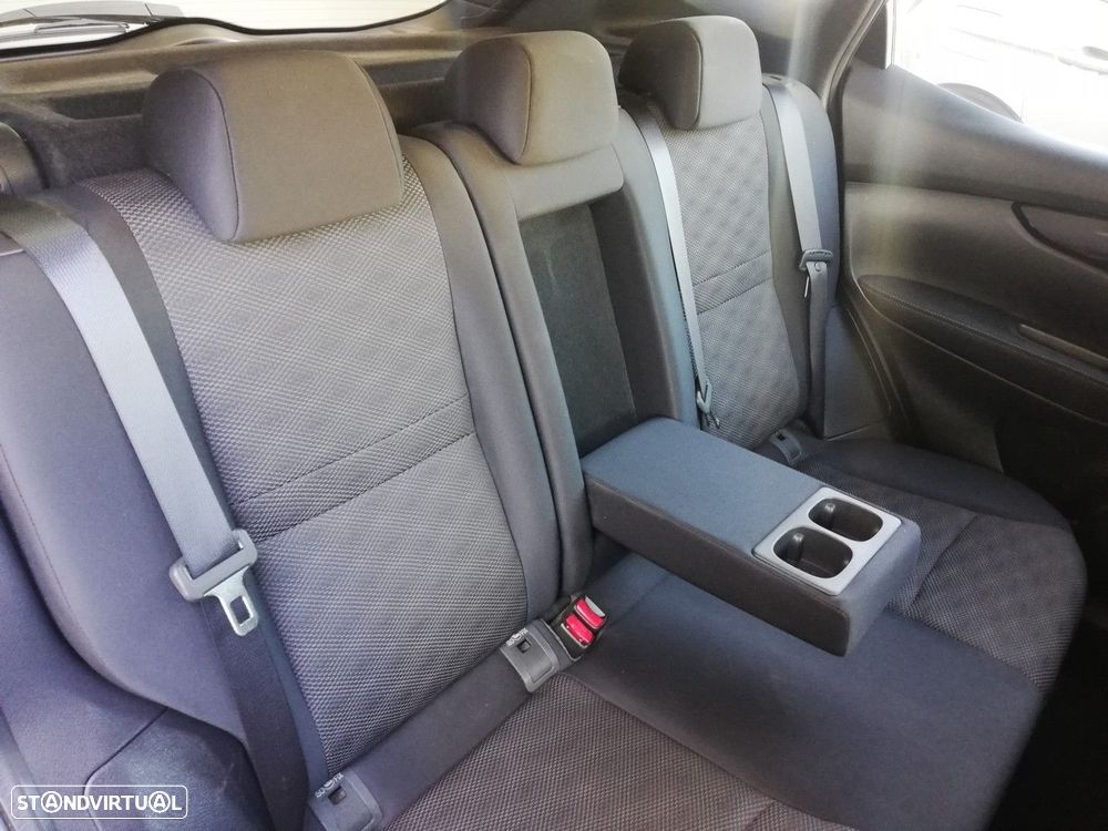 Nissan Qashqai 1.2 DIG-T 360 S Xtronic - 26