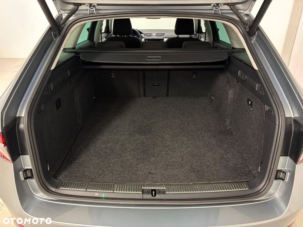 Skoda Superb 1.4 TSI Plug-In Hybrid L&K DSG - 9