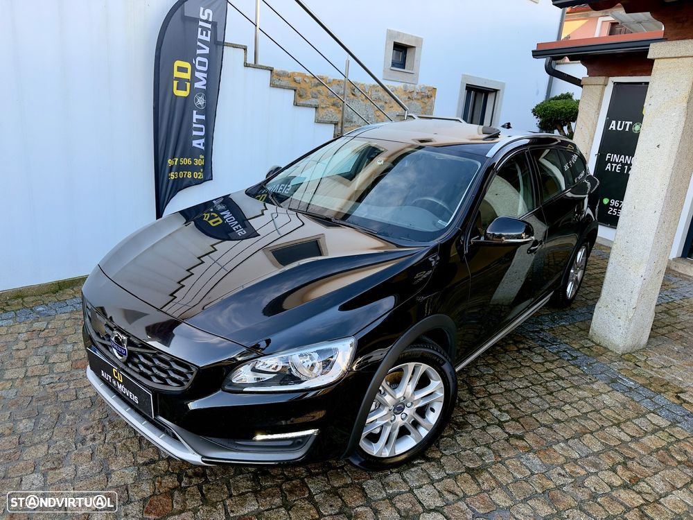 Volvo V60 Cross Country 2.0 D3 Momentum - 9