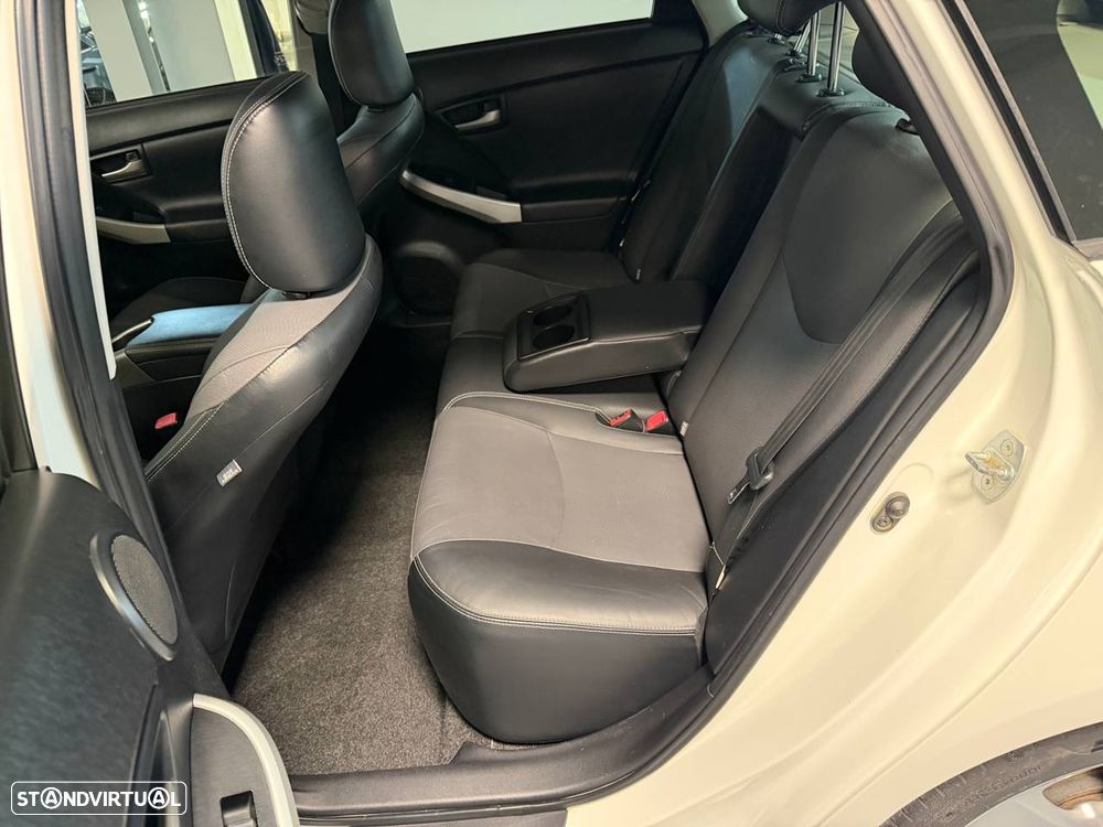 Toyota Prius 1.8 Premium P.Navi+Pele - 30