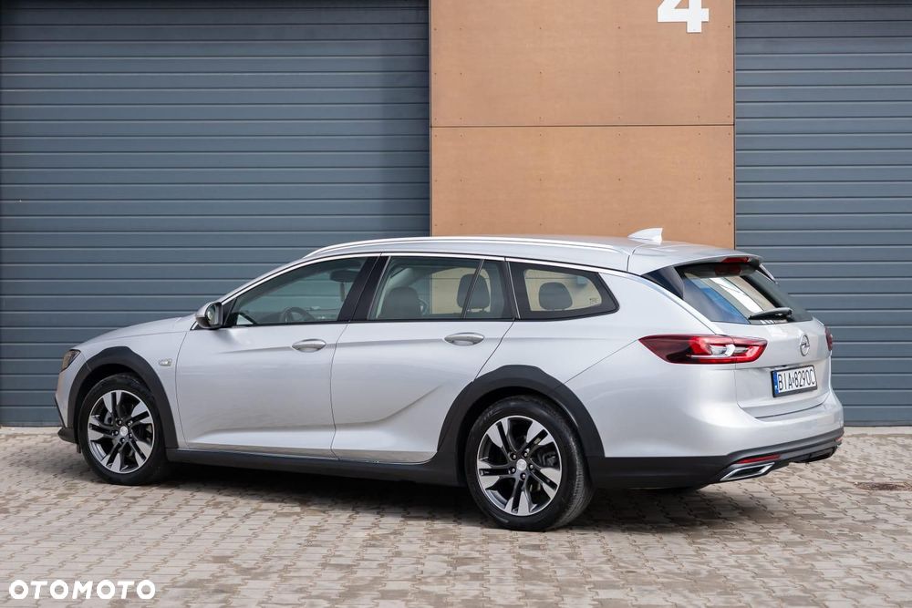 Opel Insignia - 8