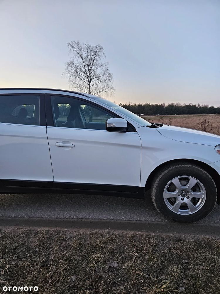 Volvo XC 60 D5 AWD Momentum - 14