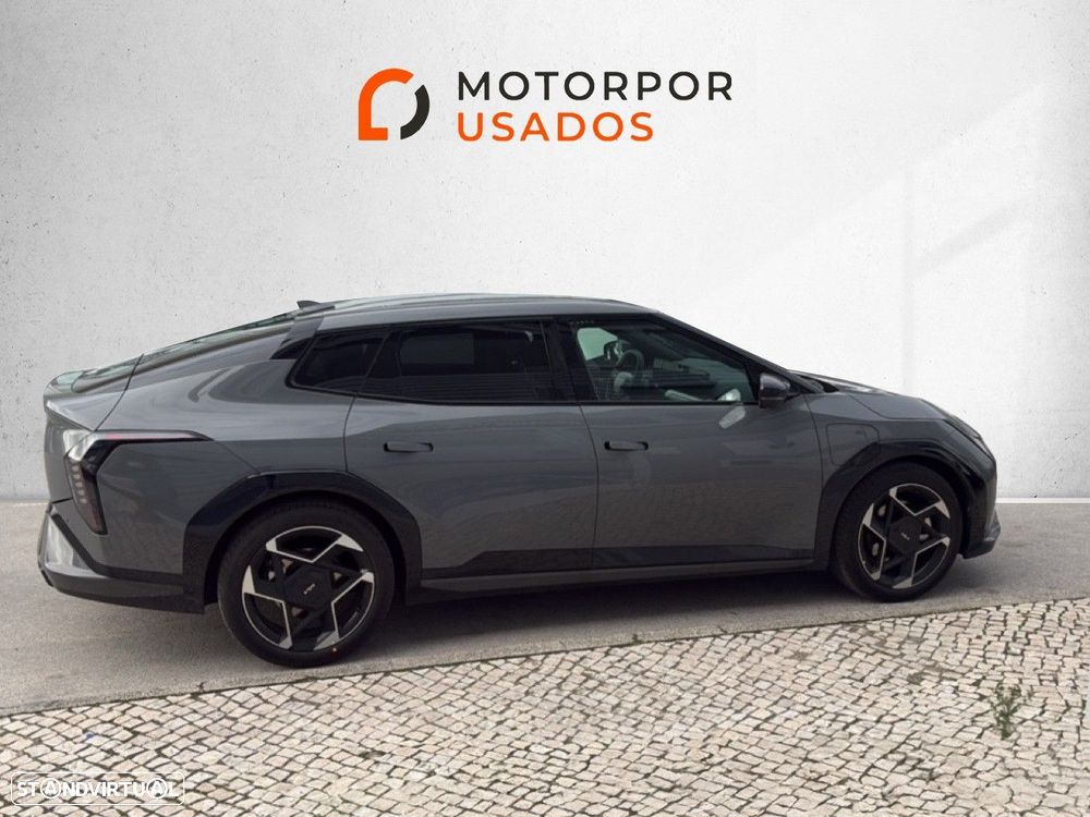 Kia EV4 81.4 kWh GT-Line - 3
