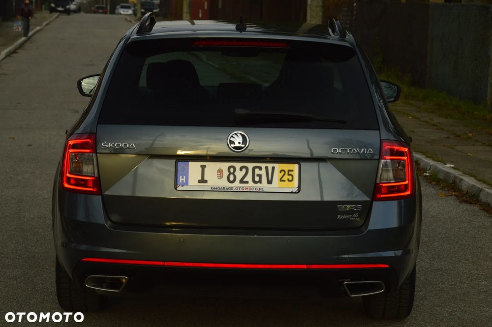 Skoda Octavia 2.0 TDI RS - 18