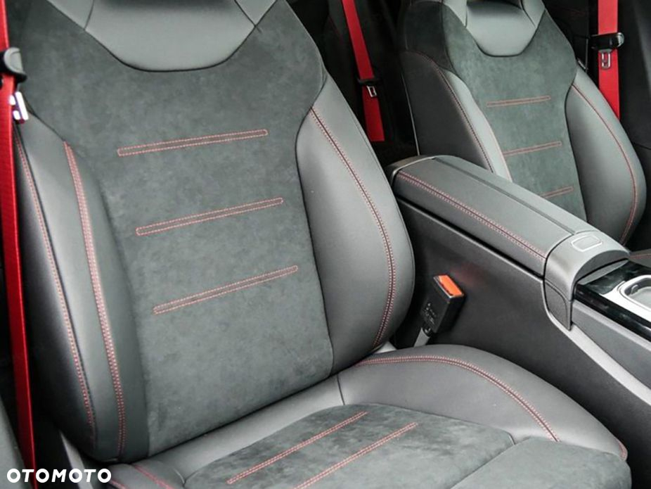 Mercedes-Benz CLA AMG 35 4-Matic 7G-DCT - 7