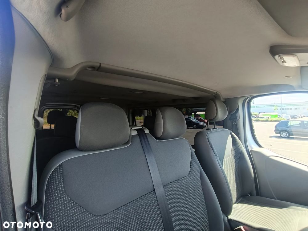 Opel Vivaro - 11