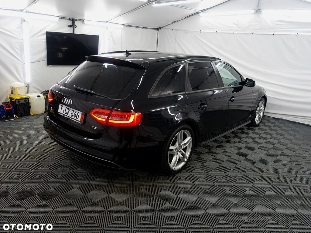 Audi A4 2.0 TDI DPF S line Sportpaket - 5
