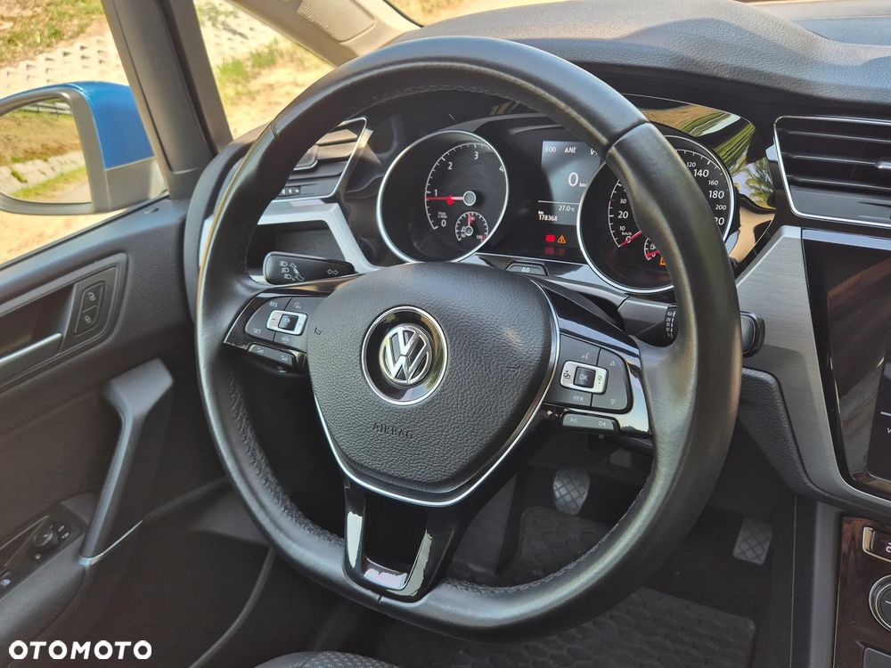 Volkswagen Touran 2.0 TDI SCR Comfortline - 35