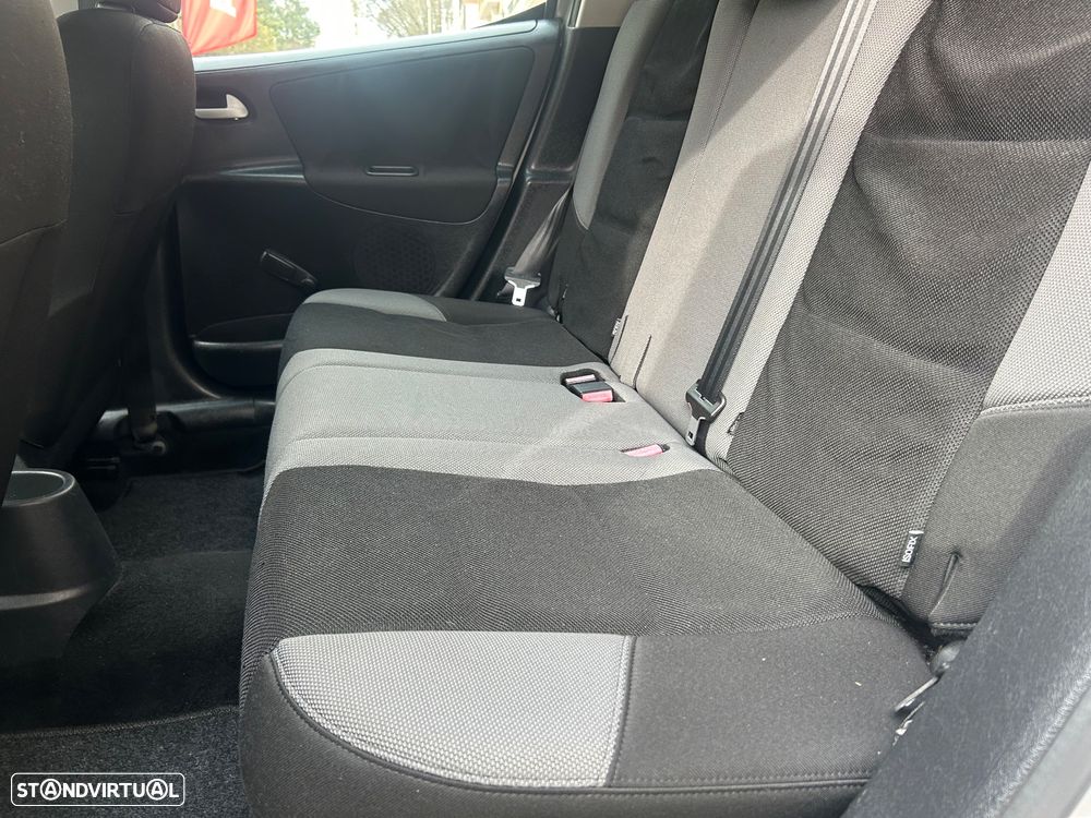 Peugeot 207 SW 1.4 Trendy - 13