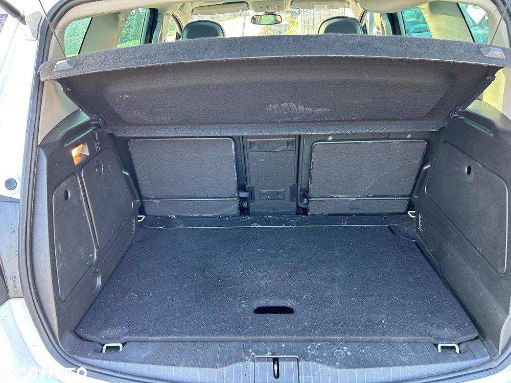 Opel Meriva - 15