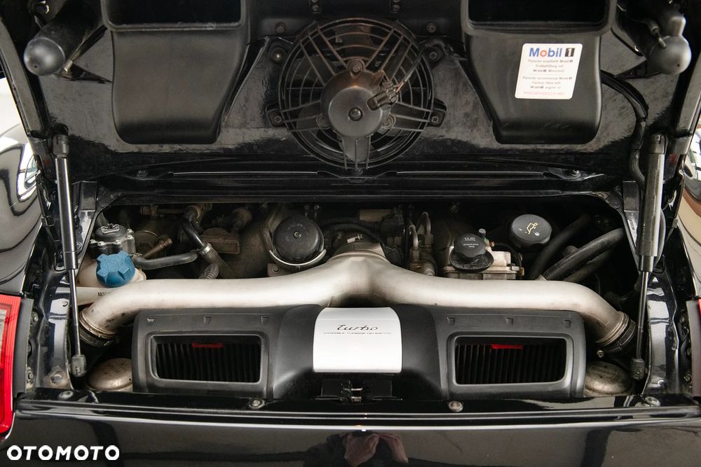 Porsche 911 - 21