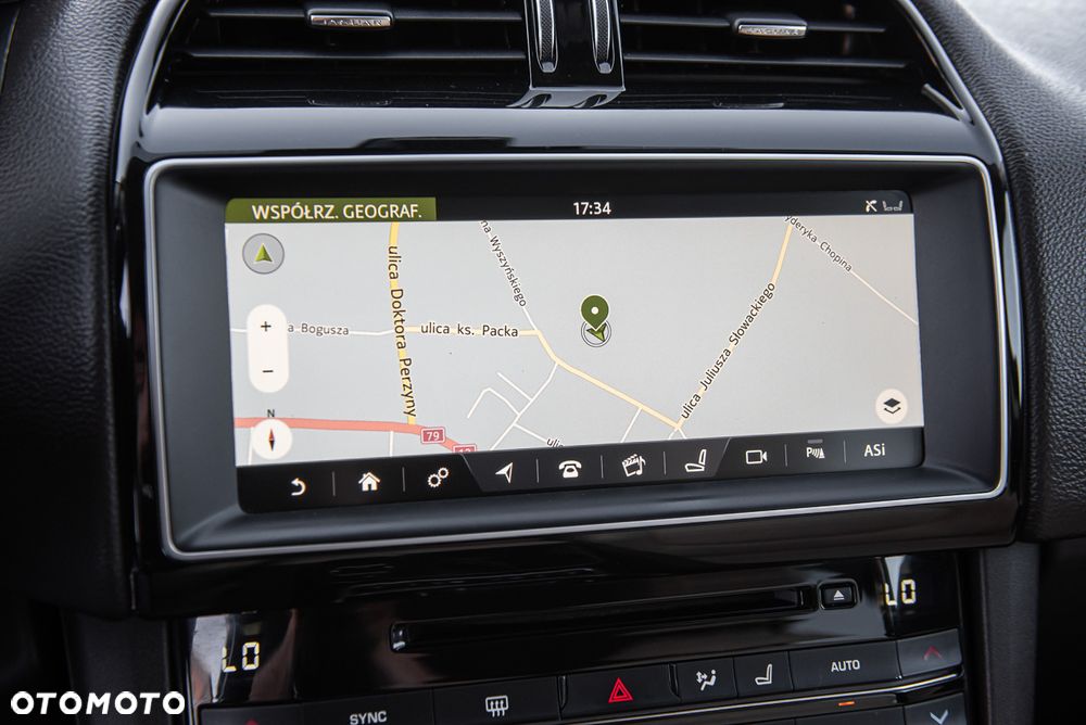 Jaguar F-Pace 2.0 i4D AWD Prestige - 24