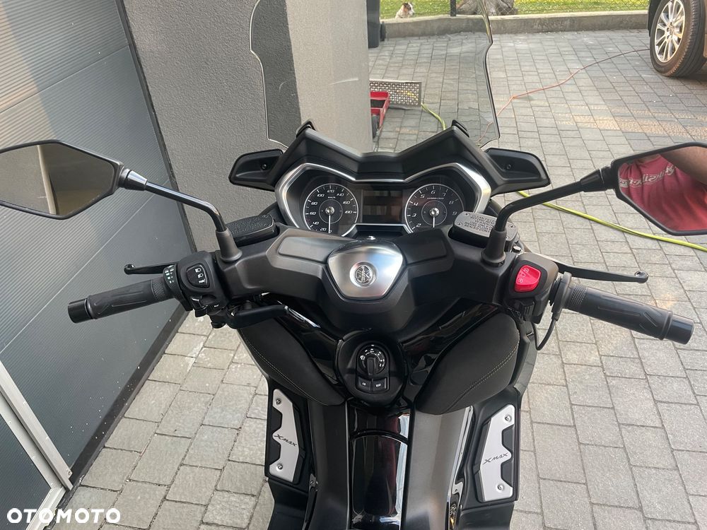 Yamaha X-max - 11