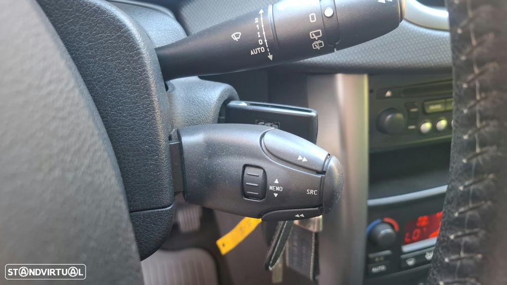 Peugeot 207 SW 1.6 HDi Outdoor - 21