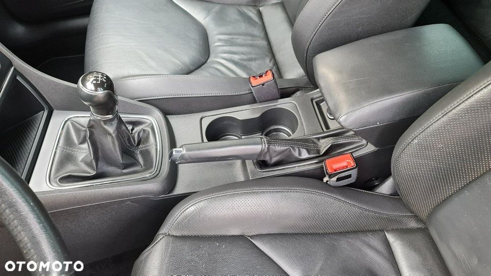 Seat Leon 1.6 TDI ECOMOTIVE Style S&S - 24