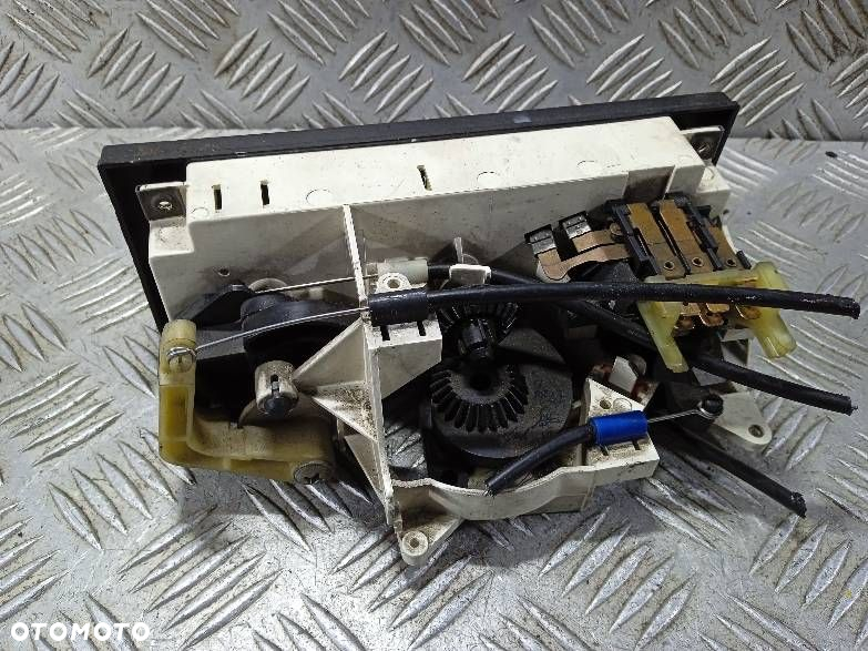 PANEL NAWIEWU AUDI 80 B3 - 2