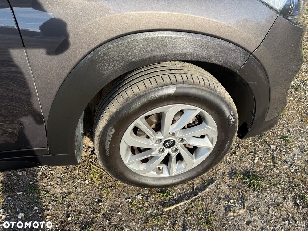 Hyundai Tucson blue 1.7 CRDi 2WD Style - 11