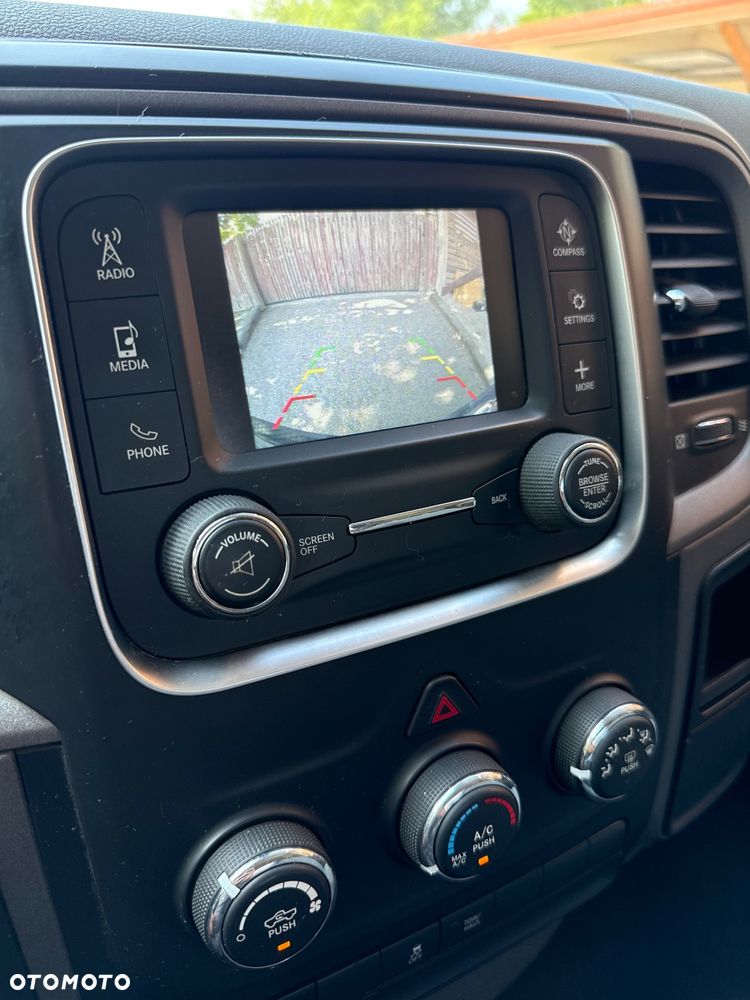 Dodge RAM - 33