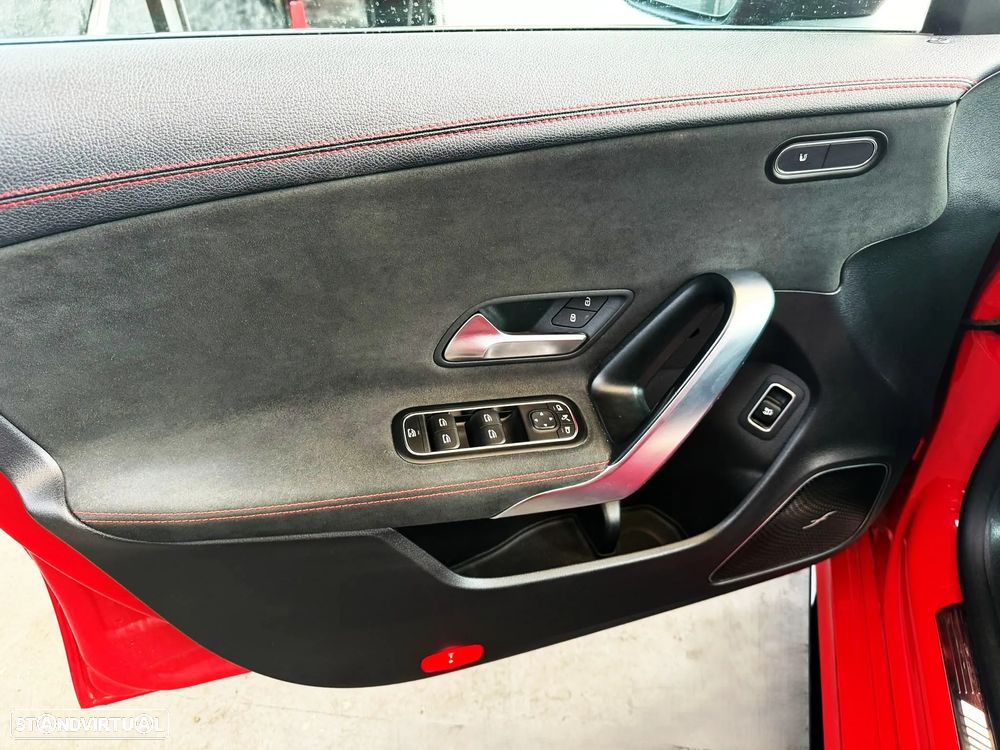 Mercedes-Benz CLA 35 AMG 4Matic - 20