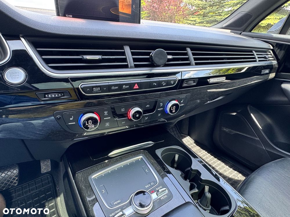 Audi Q7 - 11