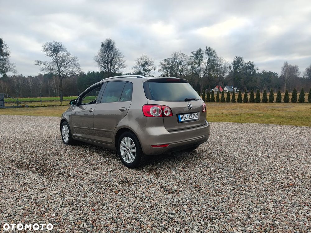 Volkswagen Golf Plus 1.6 TDI DPF Style - 24