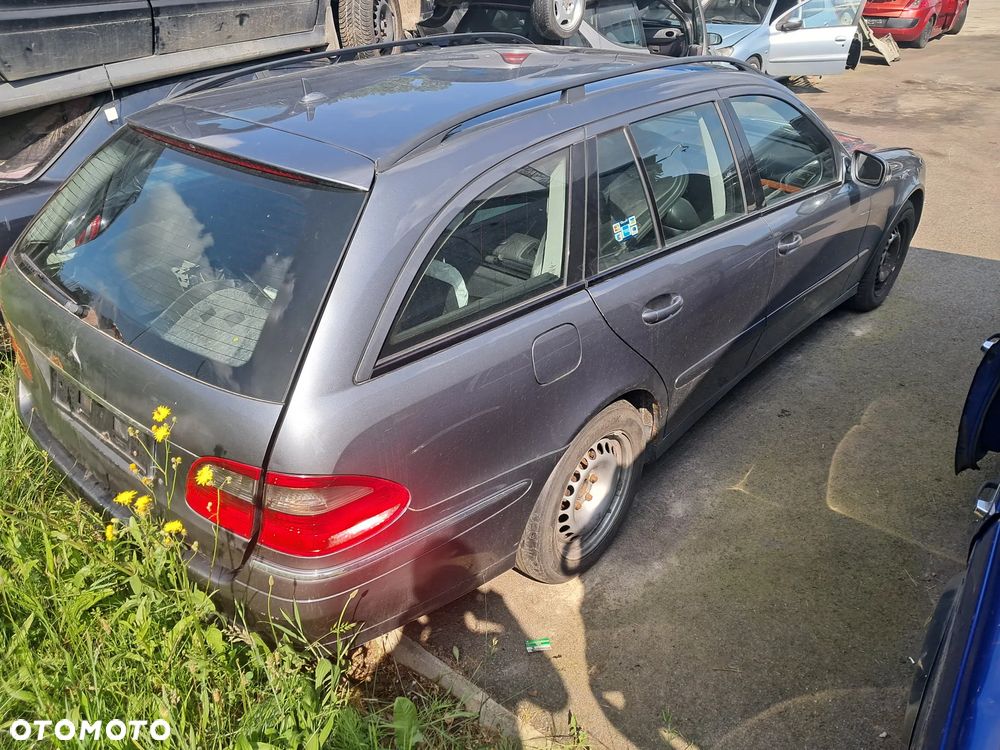 Mercedes W211 E Klasa LIFT C368 - 5