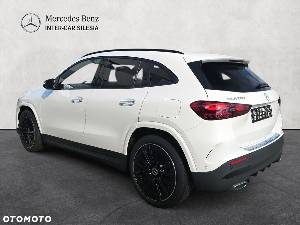 Mercedes-Benz GLA - 7