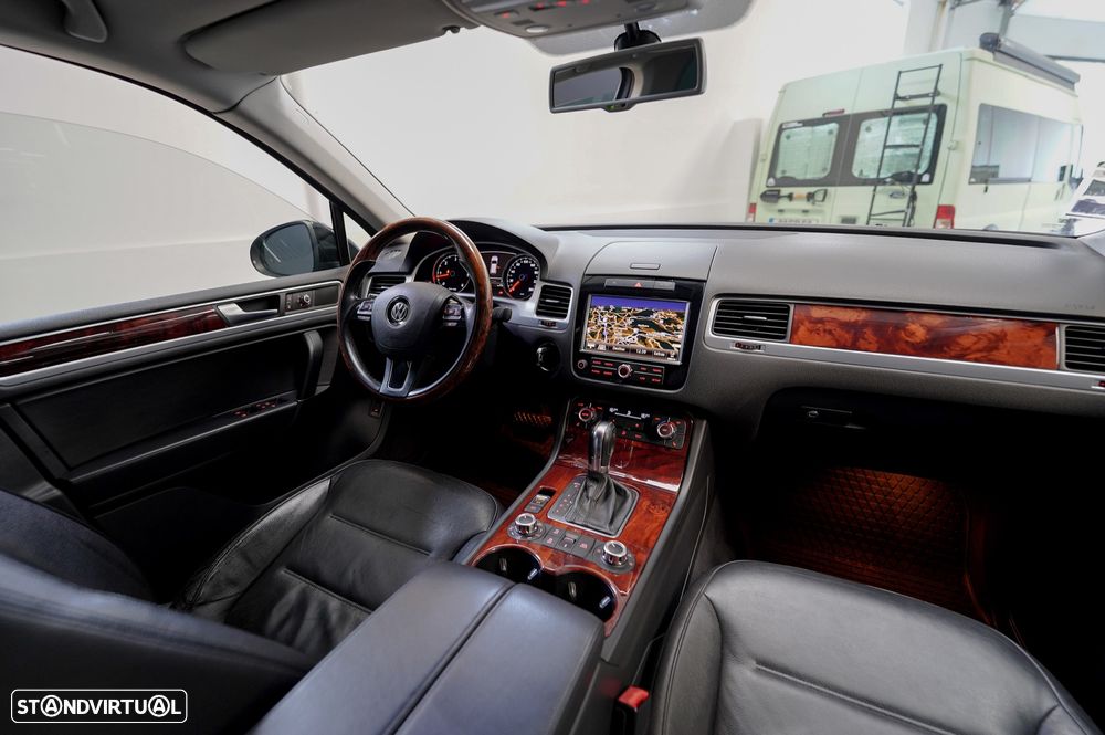 VW Touareg 3.0 TDI V6 TT Top Tiptronic - 8