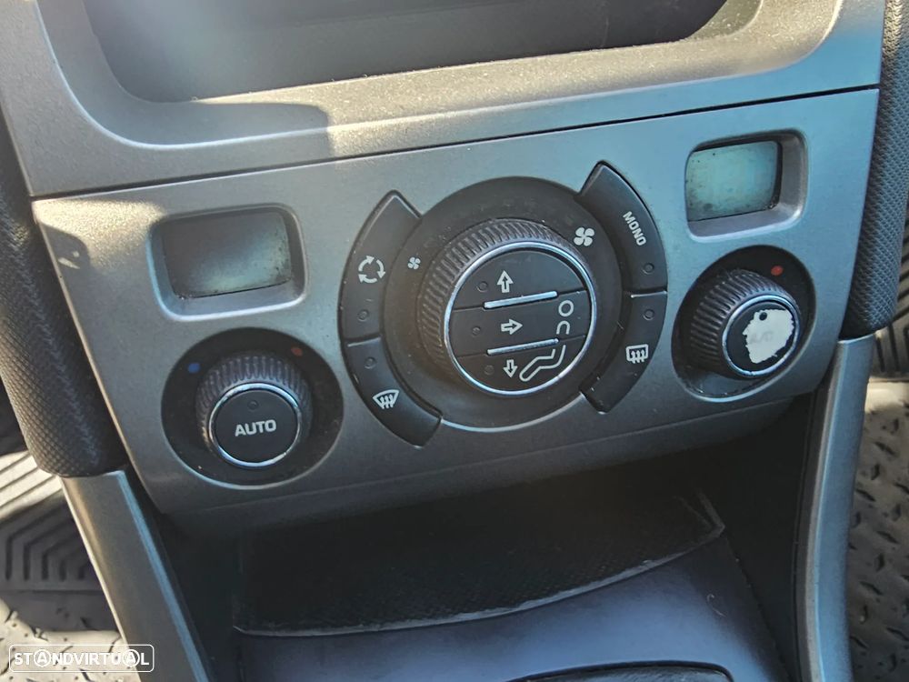 Peugeot 308 1.6 HDi Sport - 17