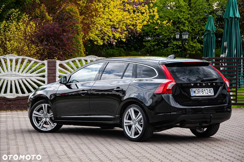 Volvo V60 D4 Geartronic Summum - 12