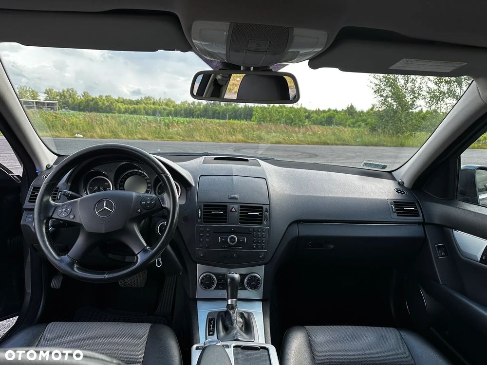 Mercedes-Benz Klasa C 200 CDI DPF Automatik BlueEFFICIENCY Avantgarde - 28