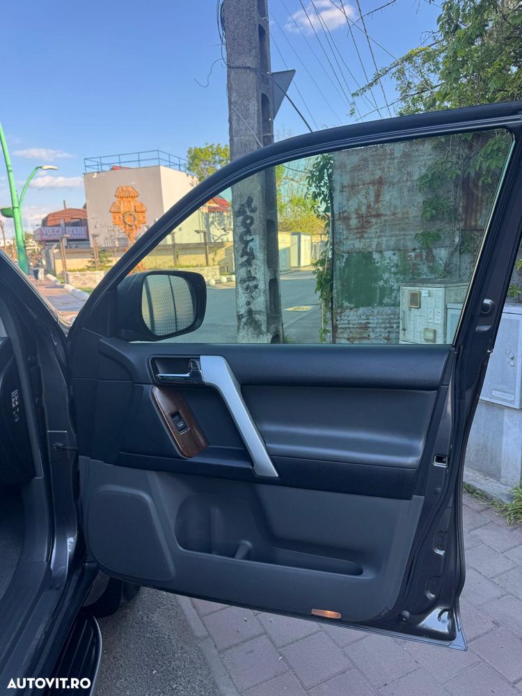Toyota Land Cruiser 3.0l Turbo D-4D A/T Luxury - 20