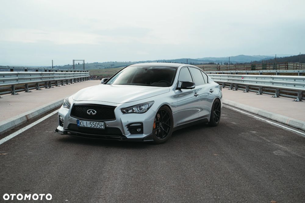 Infiniti Q50 - 2