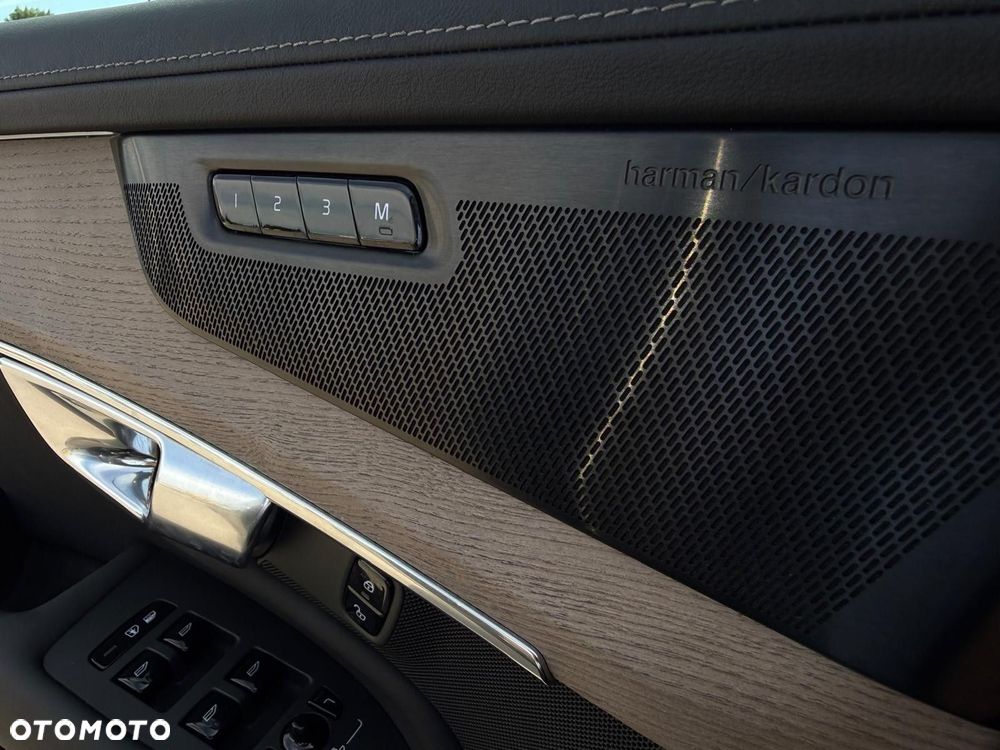 Volvo XC 90 - 21