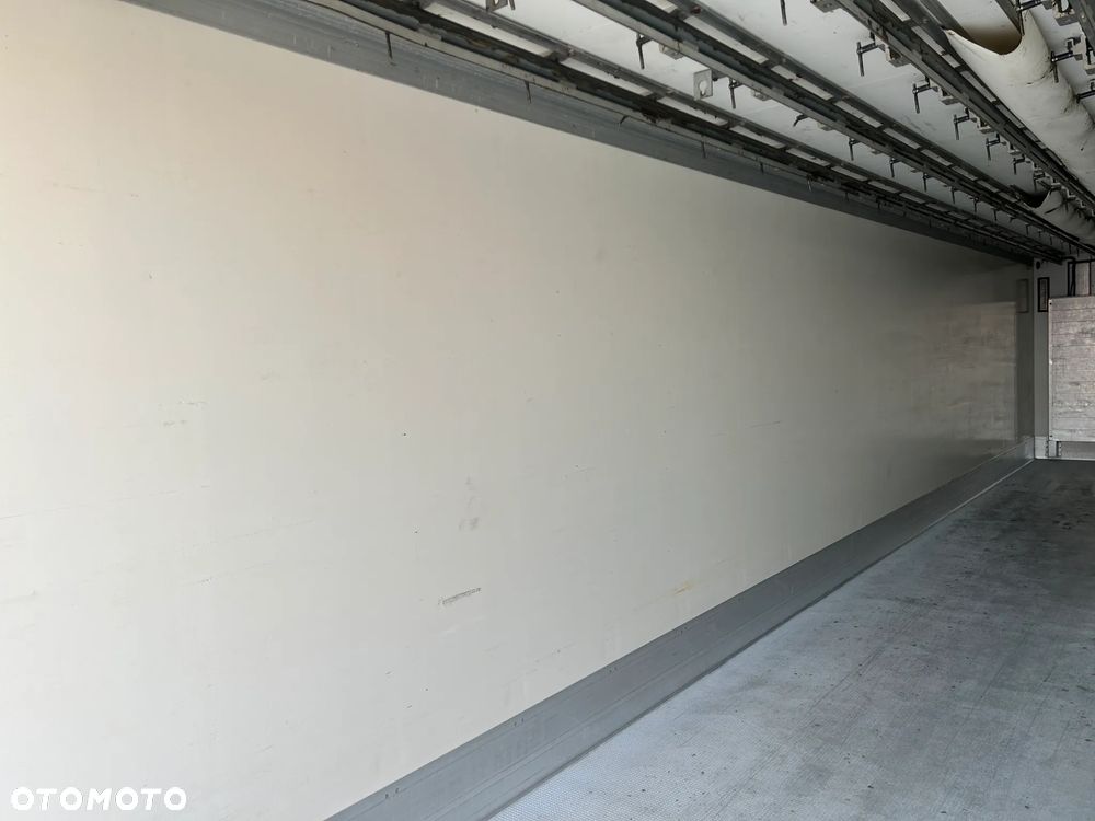 Schmitz Cargobull THERMO KING SLX300 HAKÓWKA / 7 CM GRUBA ŚCIANA / KOSZ PALETOWY / 4 ZAMKI / DIESEL + ELEKTRYK / 2012 ROK !! - 35