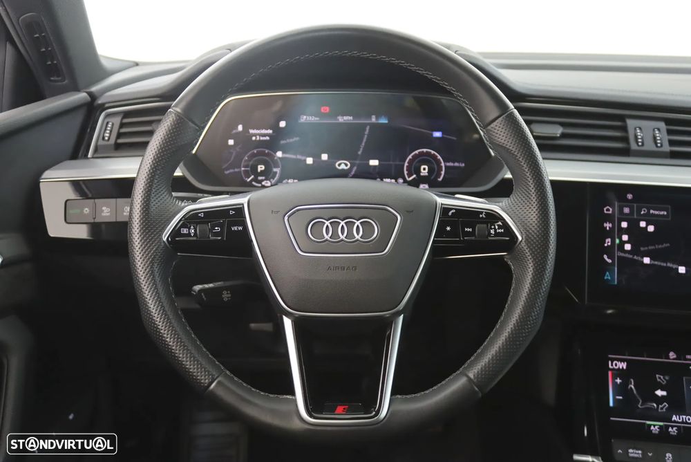 Audi e-tron 55 quattro S line - 9