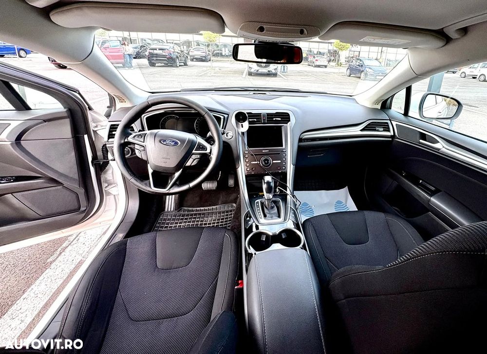 Ford Mondeo 2.0 EcoBoost Titanium - 12