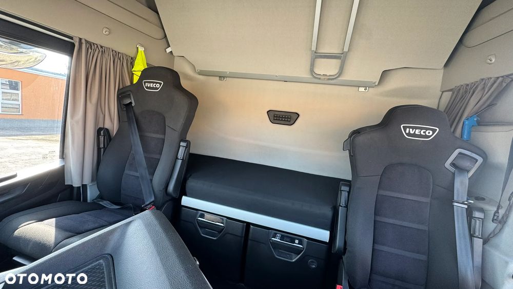 Iveco S-WAY 2LNG - 15